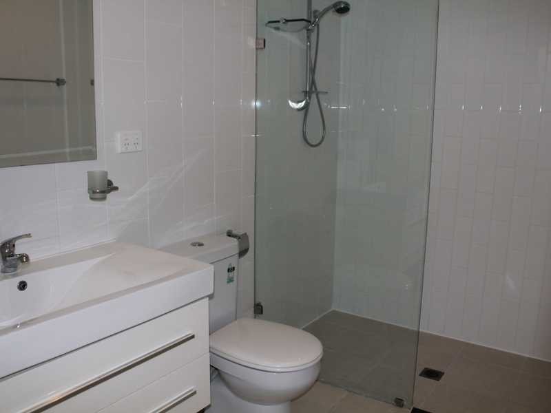 8 Reserve Street, Burleigh Heads QLD 4220