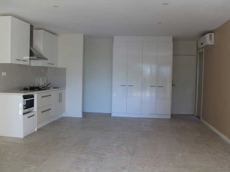 8 Reserve Street, Burleigh Heads QLD 4220