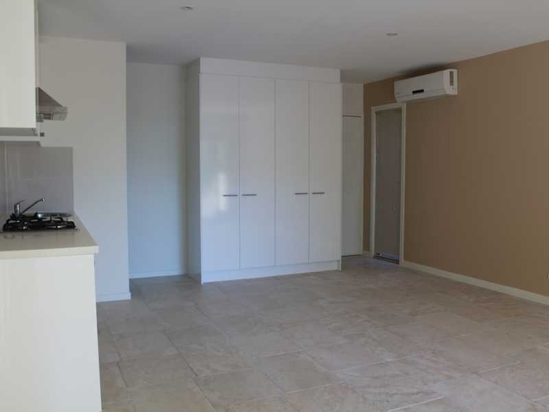 8 Reserve Street, Burleigh Heads QLD 4220