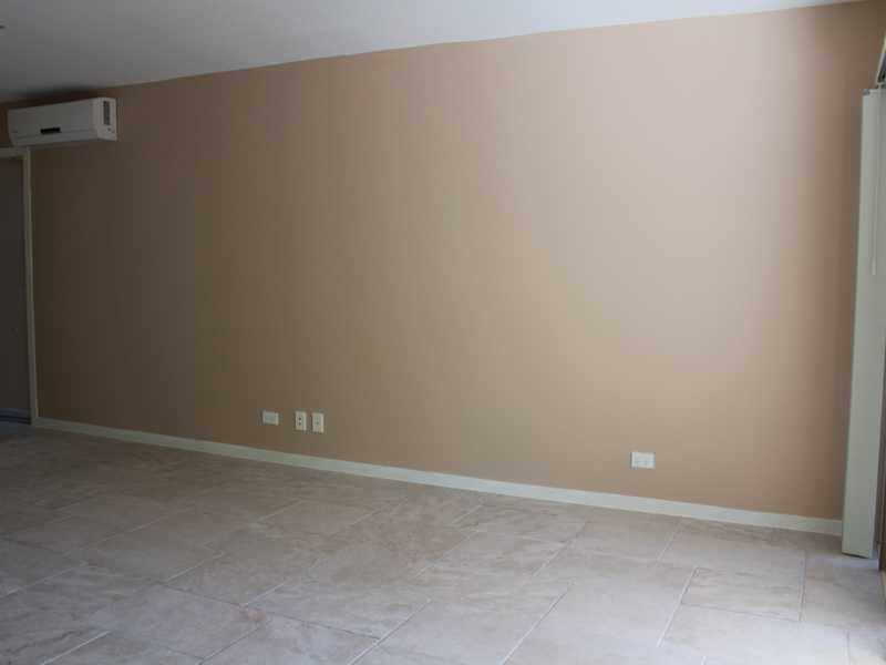 8 Reserve Street, Burleigh Heads QLD 4220