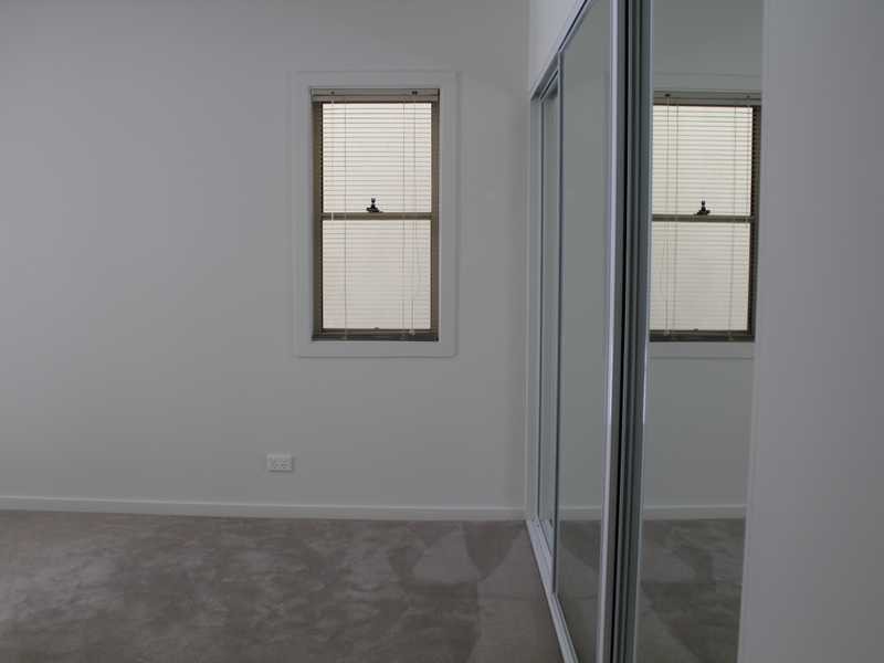 8 Reserve Street, Burleigh Heads QLD 4220