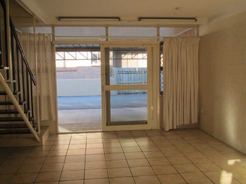 4/18-20 Peerless Ave, Mermaid Beach QLD 4218