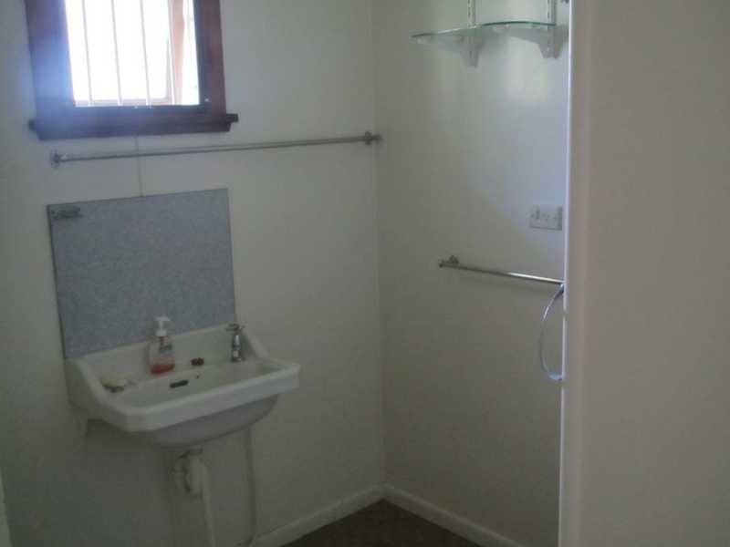 8 Bright Street, Labrador QLD 4215