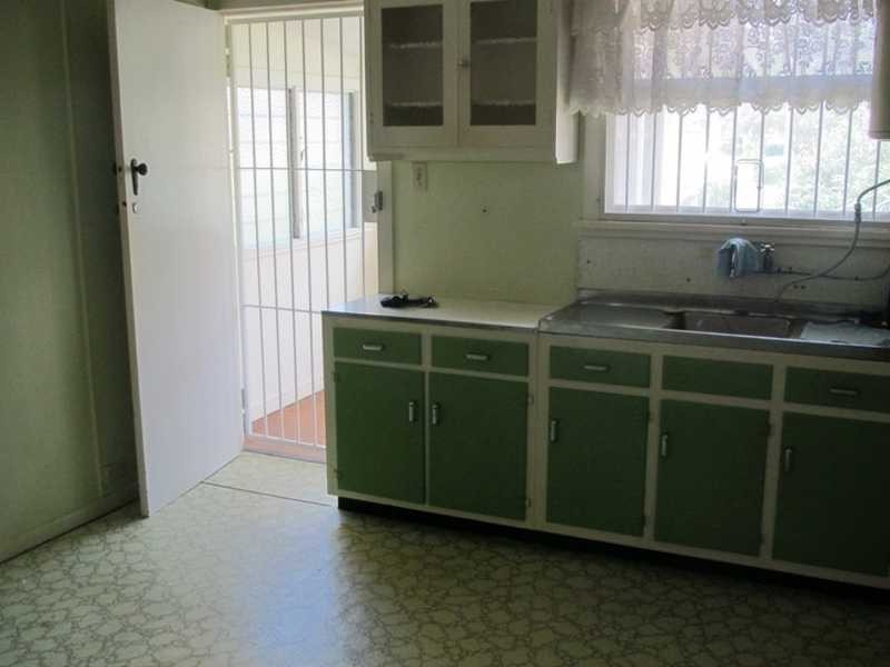 8 Bright Street, Labrador QLD 4215