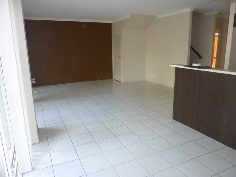 94/1 Sauvignon Parade, Upper Coomera QLD 4209