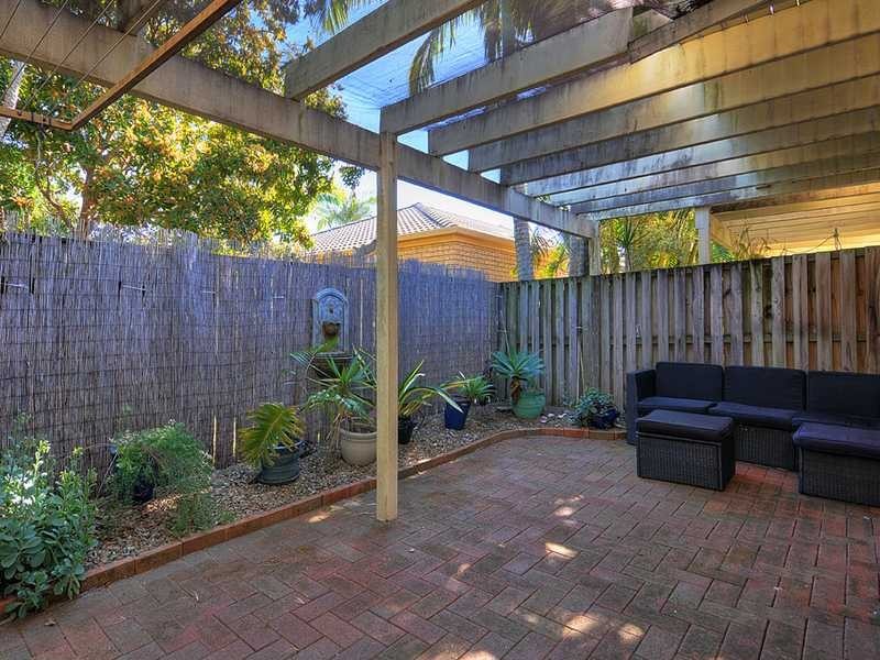 2/6-8 Warbler Parade, Burleigh Waters QLD 4220