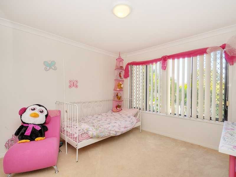 2/6-8 Warbler Parade, Burleigh Waters QLD 4220