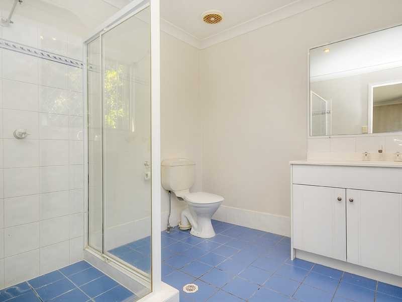 2/6-8 Warbler Parade, Burleigh Waters QLD 4220