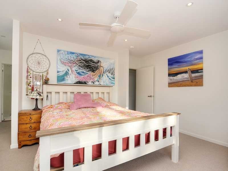8 Reserve Street, Burleigh Heads QLD 4220