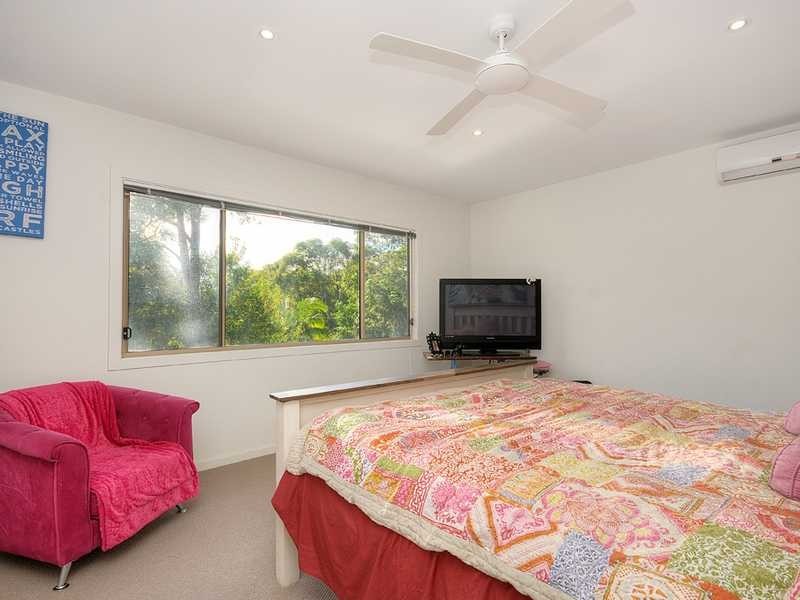 8 Reserve Street, Burleigh Heads QLD 4220