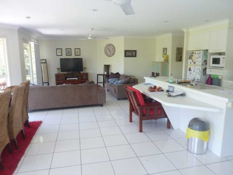 1/3 Bellview Crescent, Ashmore QLD 4214