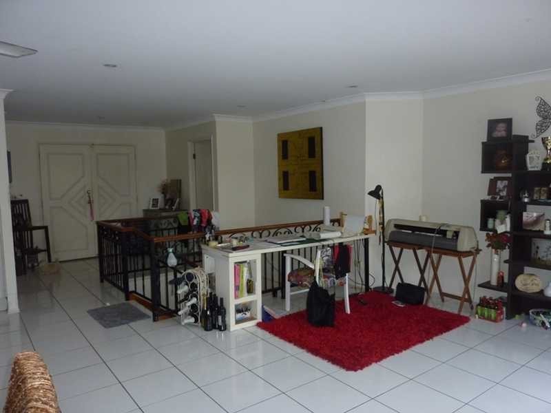 1/3 Bellview Crescent, Ashmore QLD 4214