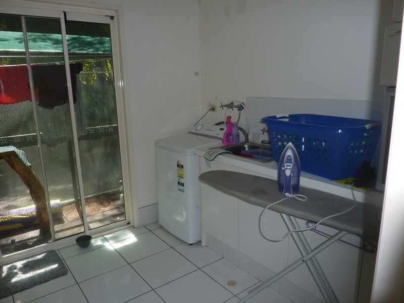 1/3 Bellview Crescent, Ashmore QLD 4214