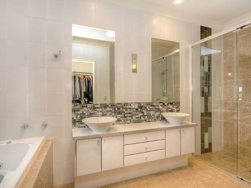 3066 Quay Drive South, Carrara QLD 4211