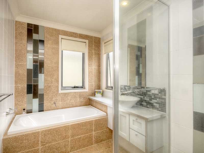 3066 Quay Drive South, Carrara QLD 4211