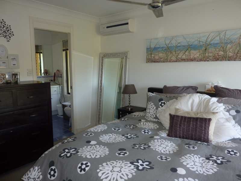 12 Bronzewing Close, Elanora QLD 4221