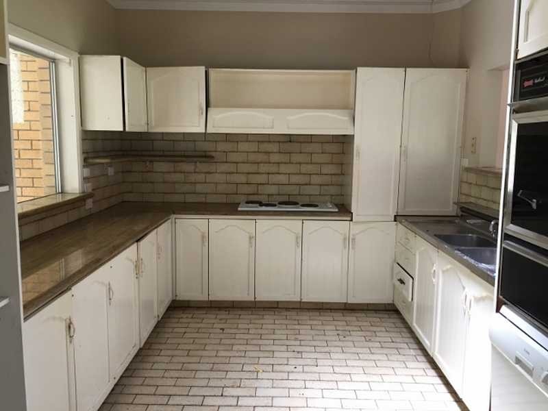 6 Bellview Crescent, Ashmore QLD 4214