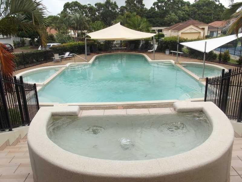 2/80 Langport Parade, Mudgeeraba QLD 4213