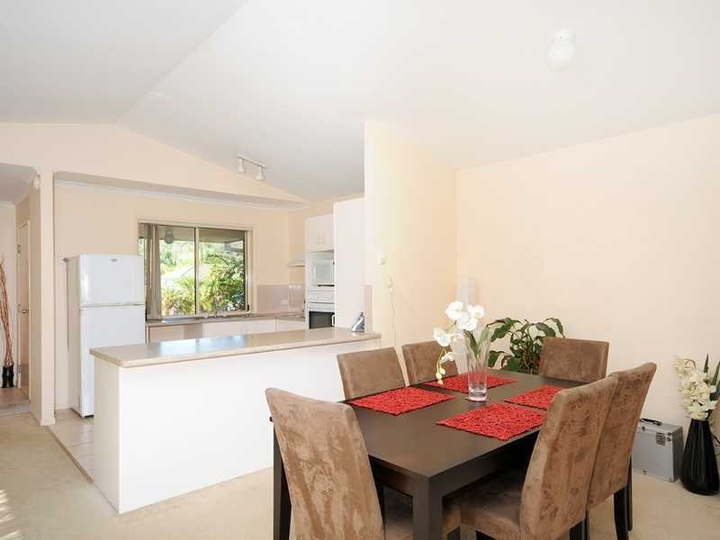 12 Strathalbyn Court, Parkwood QLD 4214