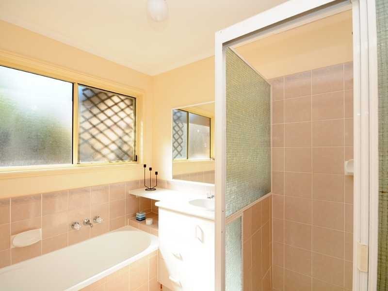 12 Strathalbyn Court, Parkwood QLD 4214