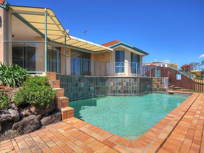 84 Dipper Drive, Burleigh Waters QLD 4220