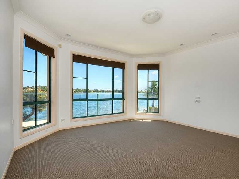 84 Dipper Drive, Burleigh Waters QLD 4220