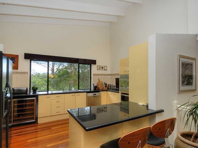 12 Cheshire Grove, Elanora QLD 4221