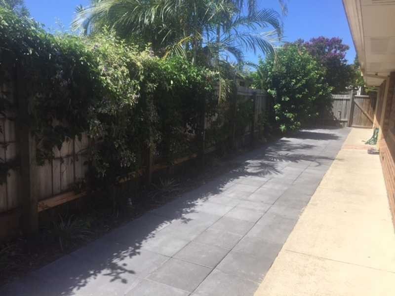 2/3 Hillstar Avenue, Burleigh Waters QLD 4220