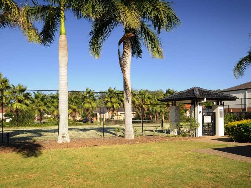 65/64 Gilston Rd, Nerang QLD 4211
