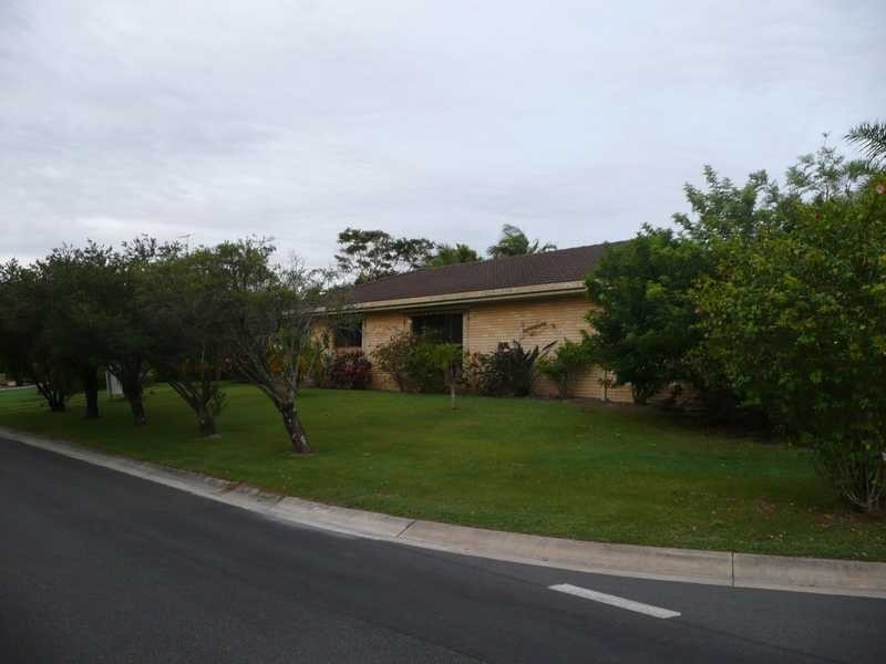 7 Omao Avenue, Burleigh Waters QLD 4220