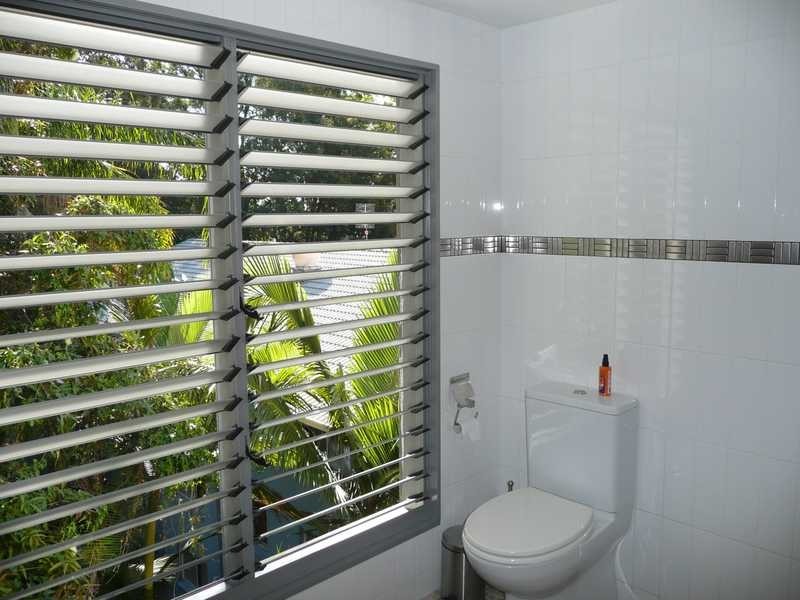 29 Mount Street, Burleigh Heads QLD 4220