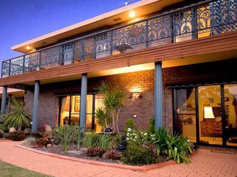 56 Wallaby Drive, Mudgeeraba QLD 4213