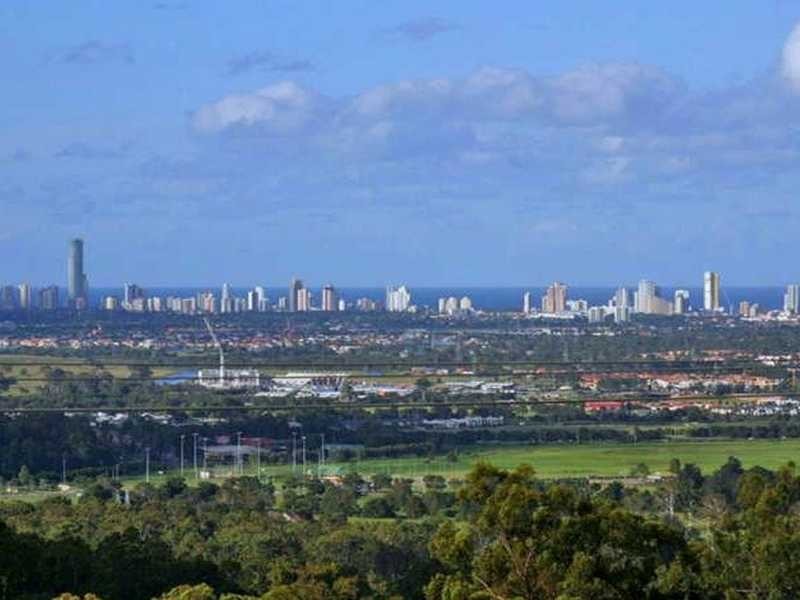 56 Wallaby Drive, Mudgeeraba QLD 4213