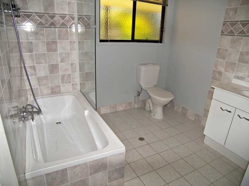 66 Koola Drive, Nerang QLD 4211