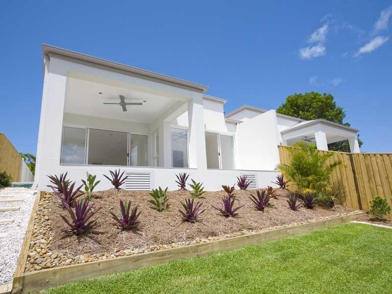 2/48 Avanti Street, Mermaid Waters QLD 4218