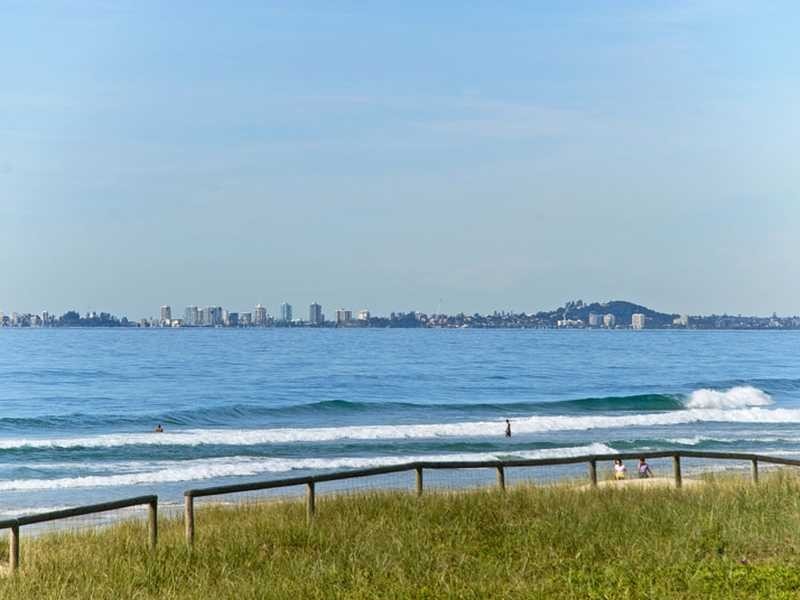 2/20 Ocean Street, Mermaid Beach QLD 4218