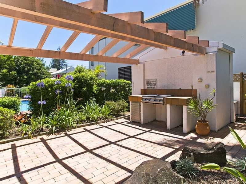 2/20 Ocean Street, Mermaid Beach QLD 4218