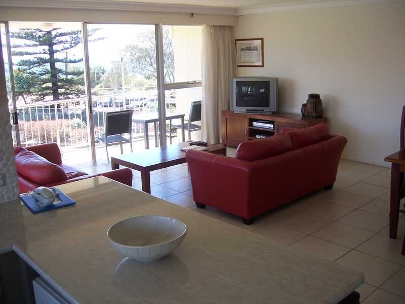 Unit 6/67 Broadbeach Boulevard, Broadbeach QLD 4218