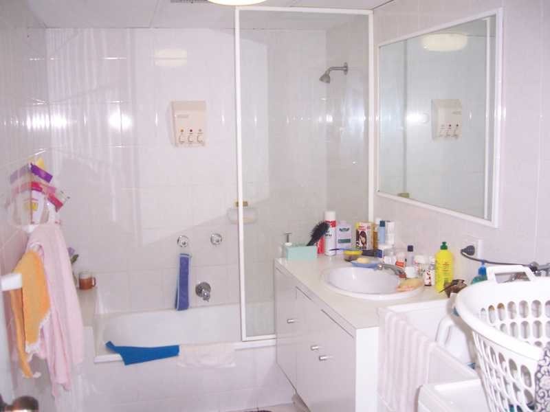 5/30 Chelsea Avenue, Broadbeach QLD 4218