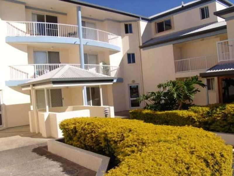 3/25 Darrambal Street, Surfers Paradise QLD 4217