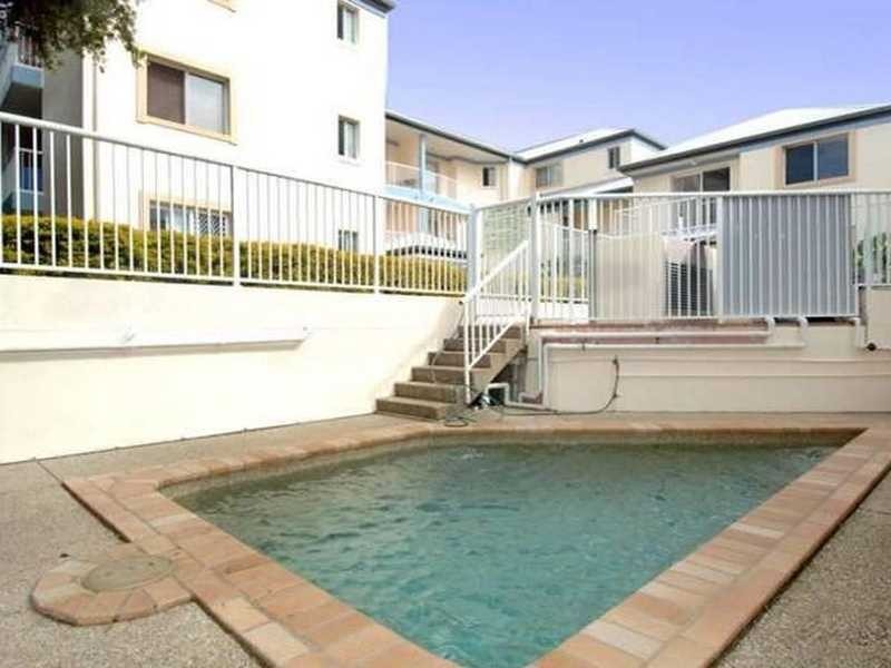3/25 Darrambal Street, Surfers Paradise QLD 4217