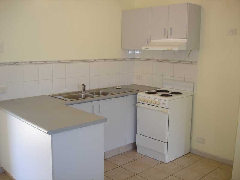 3/25 Darrambal Street, Surfers Paradise QLD 4217