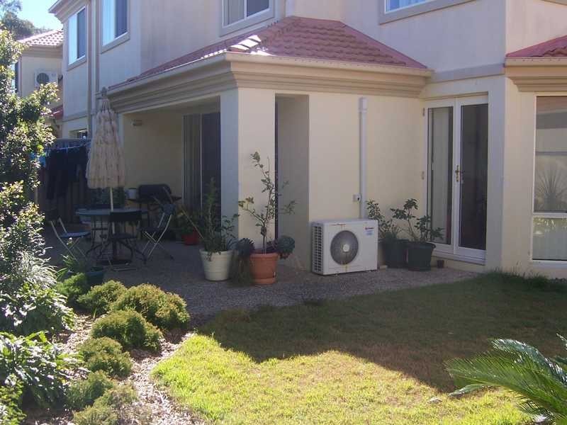 32/99 Heeb Street, Benowa QLD 4217