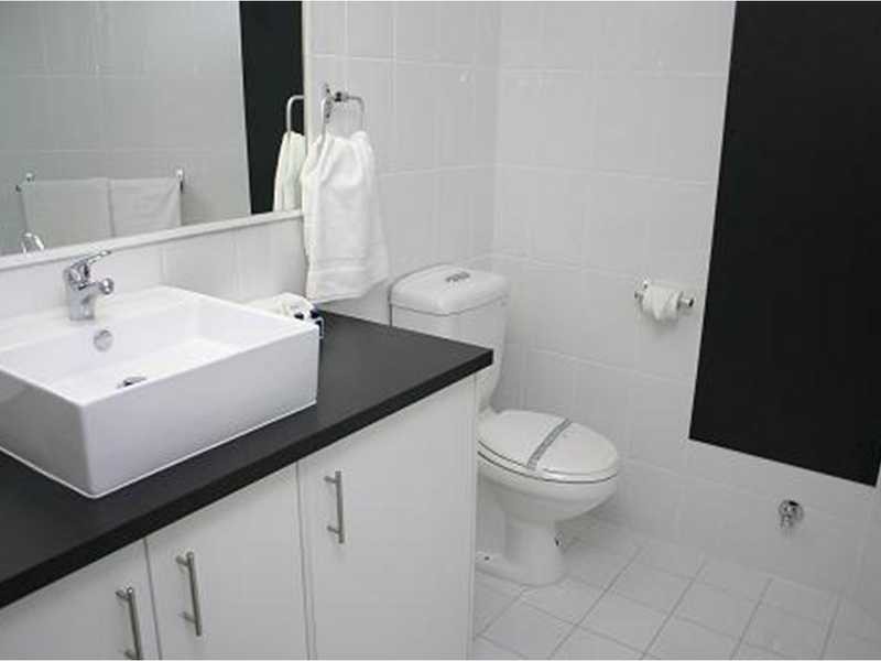 Unit 307/40 Surf Parade, Broadbeach QLD 4218