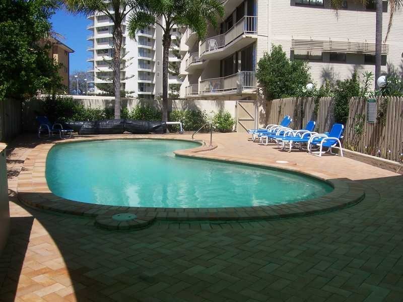 6 & 8/5 Queensland Avenue, Broadbeach QLD 4218