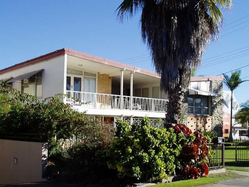 36 First Avenue, Broadbeach QLD 4218