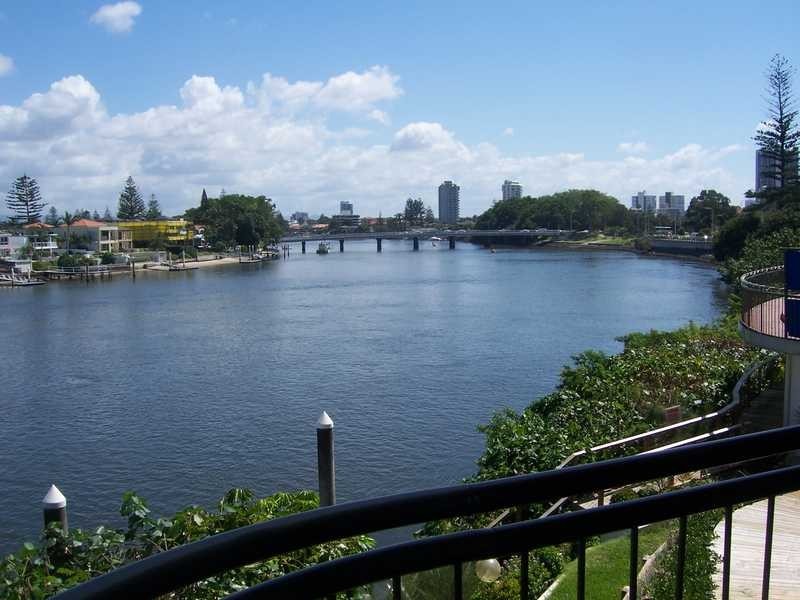 4/2940 Gold Coast Highway, Surfers Paradise QLD 4217