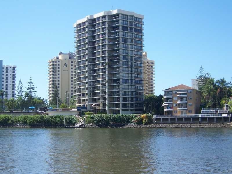 4/2940 Gold Coast Highway, Surfers Paradise QLD 4217