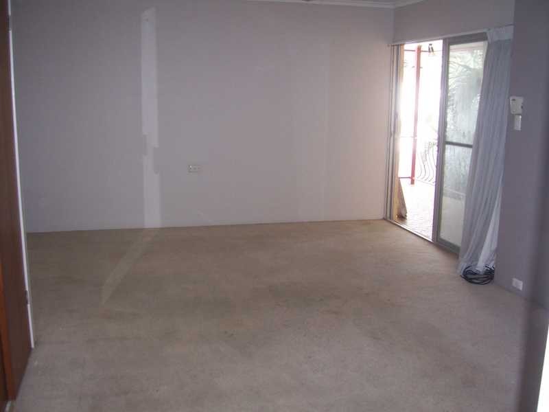 Unit 4/248 Stanhill Drive, Chevron Island QLD 4217