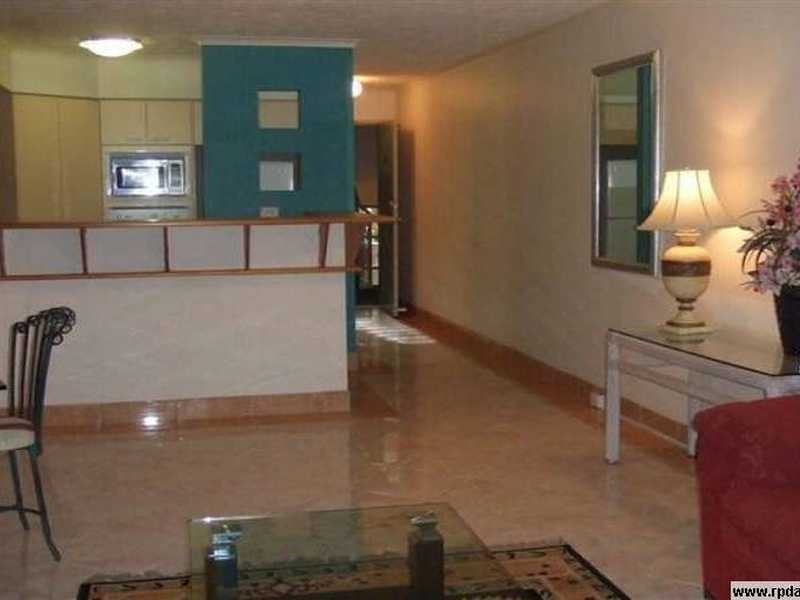 17/2320 Gold Coast Highway, Mermaid Beach QLD 4218